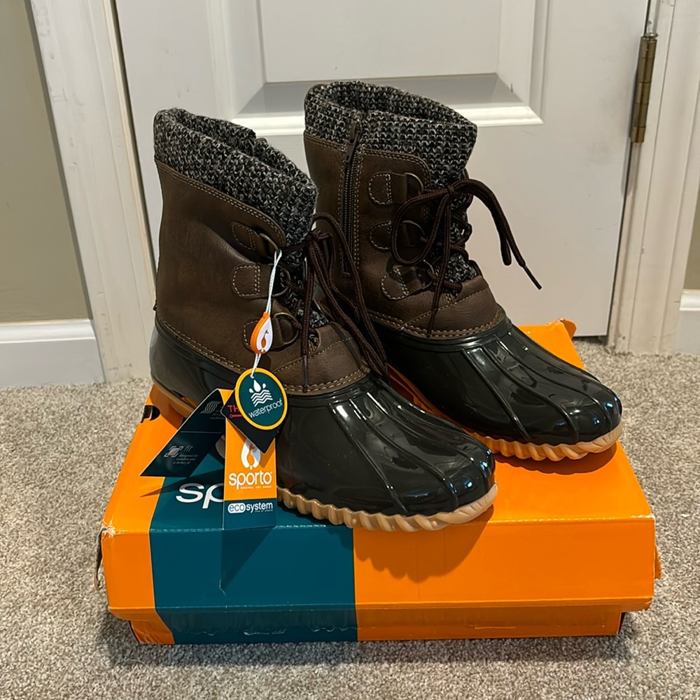 Sporto Nola Rain boots.
